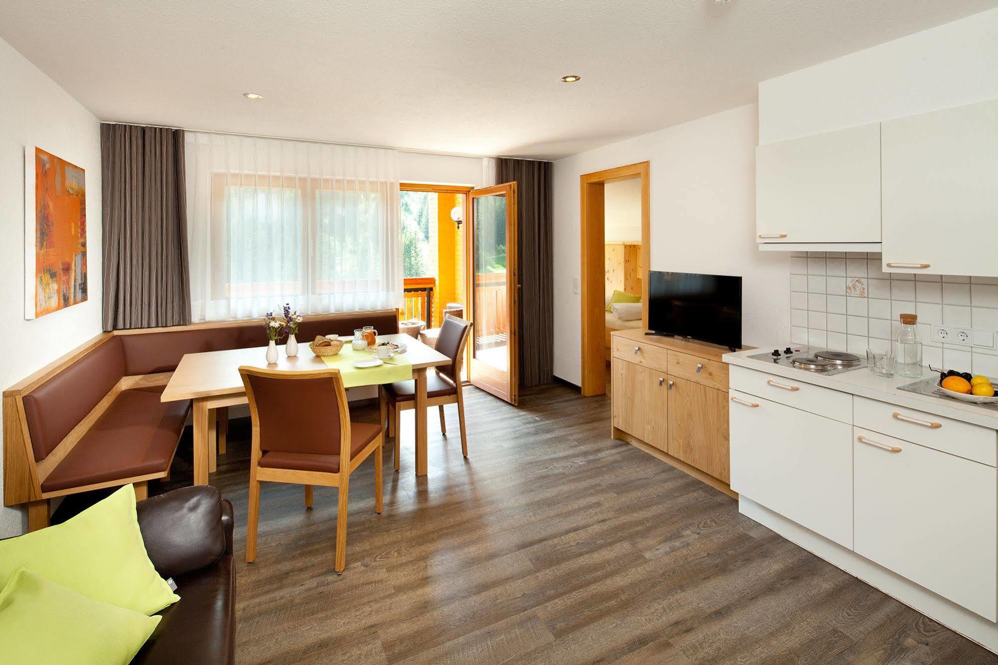 Aparthotel Brunnenhof Damuels Luaran gambar